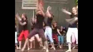 Download lagu Feel like dancing - Vivadancers afrik.Hiphop: Skwatta Kamp (2007)