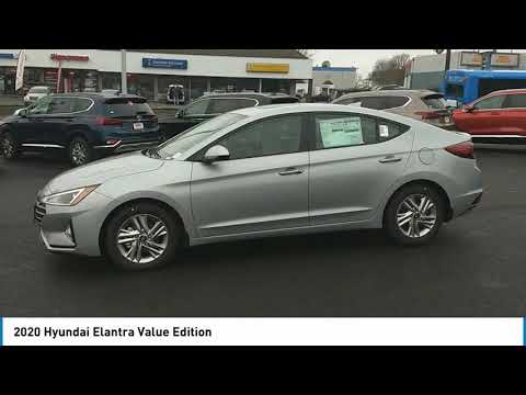 2020-hyundai-elantra-h2823