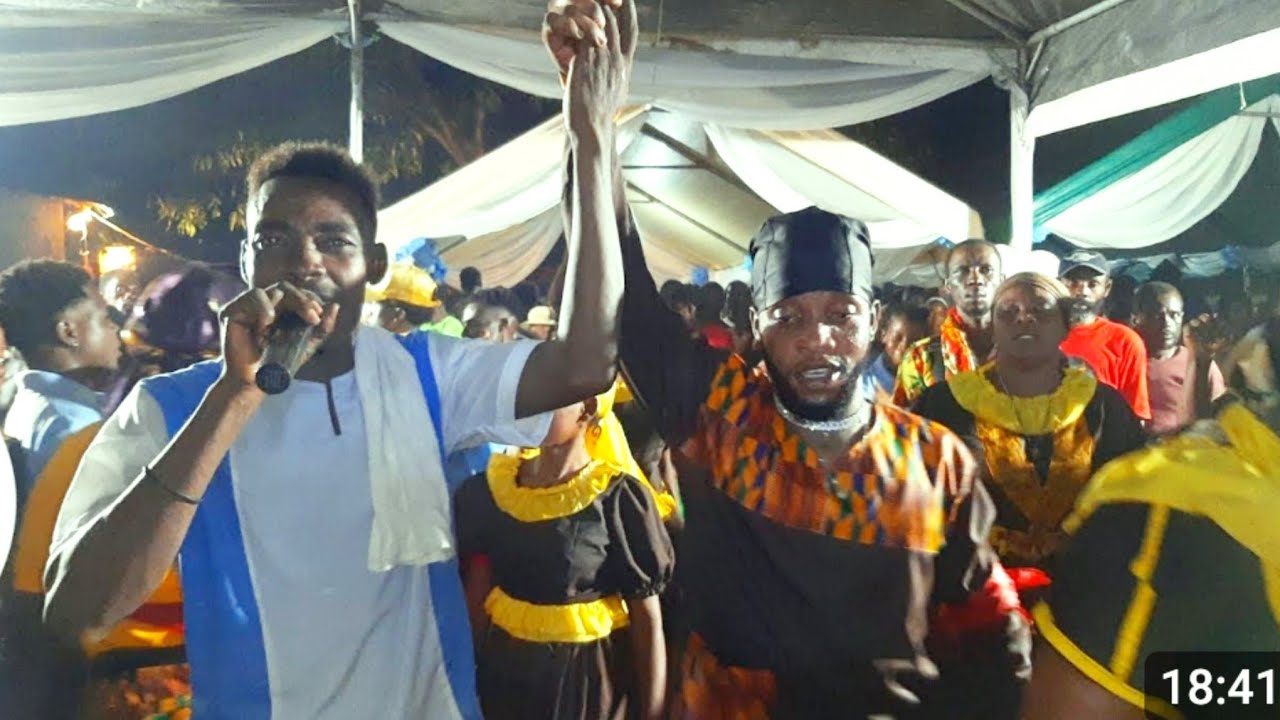 Lakou bon papa, Podyab Samba Mackendy ap mande Konbyen moun kap mennenl ale samba Mackendy jwe vodou