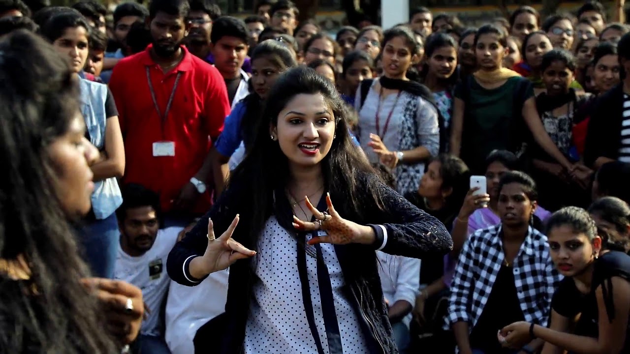 MVGR CSE FLASH MOB 2K18