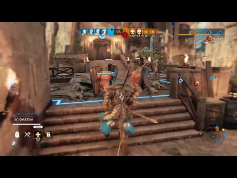 Playing ForHonor w/Friends