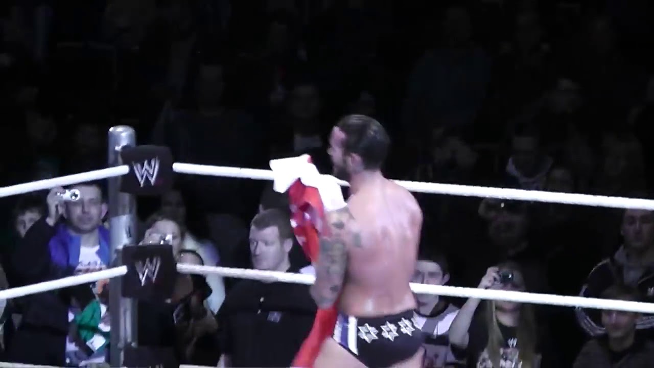 CM Punk z flagą Polski, WWE Raw w Gdańsku!