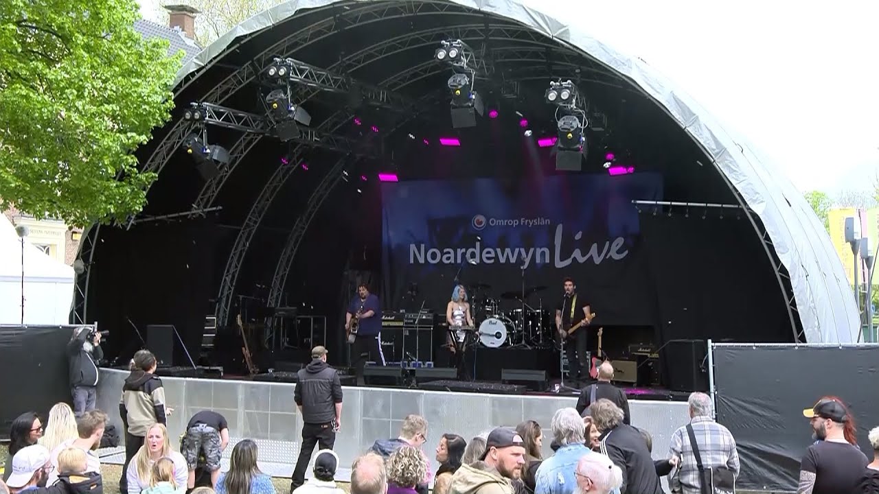 Kaydee and the Goodfornothingboys op it befrijingsfestival 2024 Fryslân / Ljouwert  @OmropFryslan