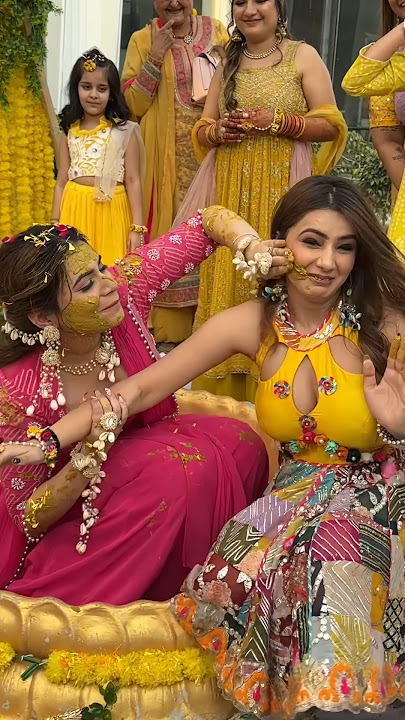 Haldi Function se Pehle Dress Fatt Gyi 😢 Nazar Lag gyi 🥺 #snehasachdeva26 #wedding #haldi
