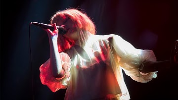 AURORA - It Happened Quiet (Live on Lindmo)