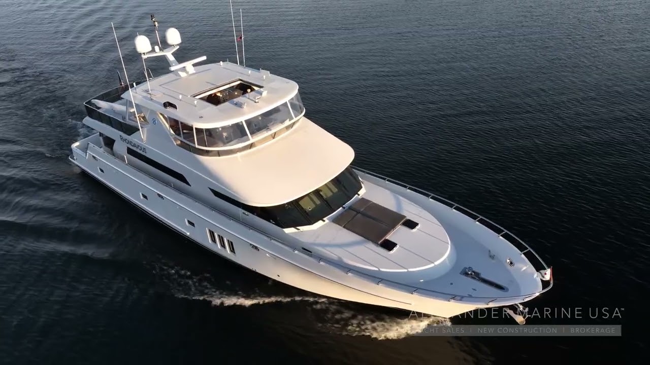 82' 2014 Ocean Alexander 'Rhondavous'