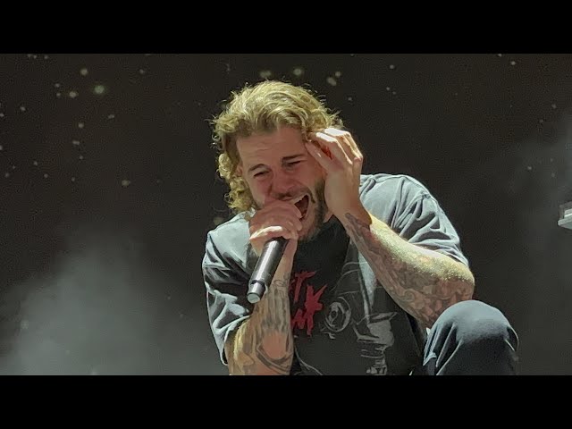 Avenged Sevenfold - So Far Away (CLIP) (Live at Madison Square Garden - 6/23/23) class=