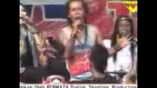 DEWI UTAMI NYIDAM JEMBLEM