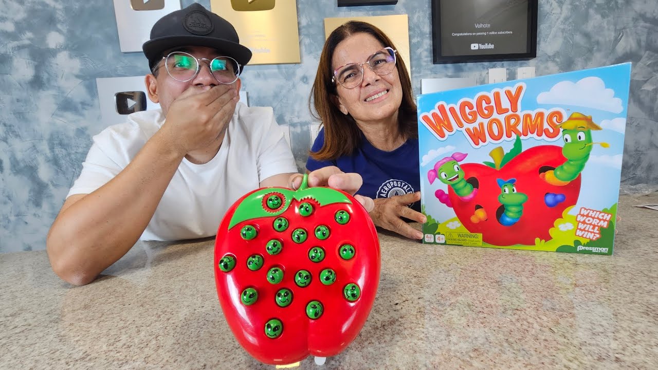 MAÇÃ CHEIA DE MINHOCAS!!