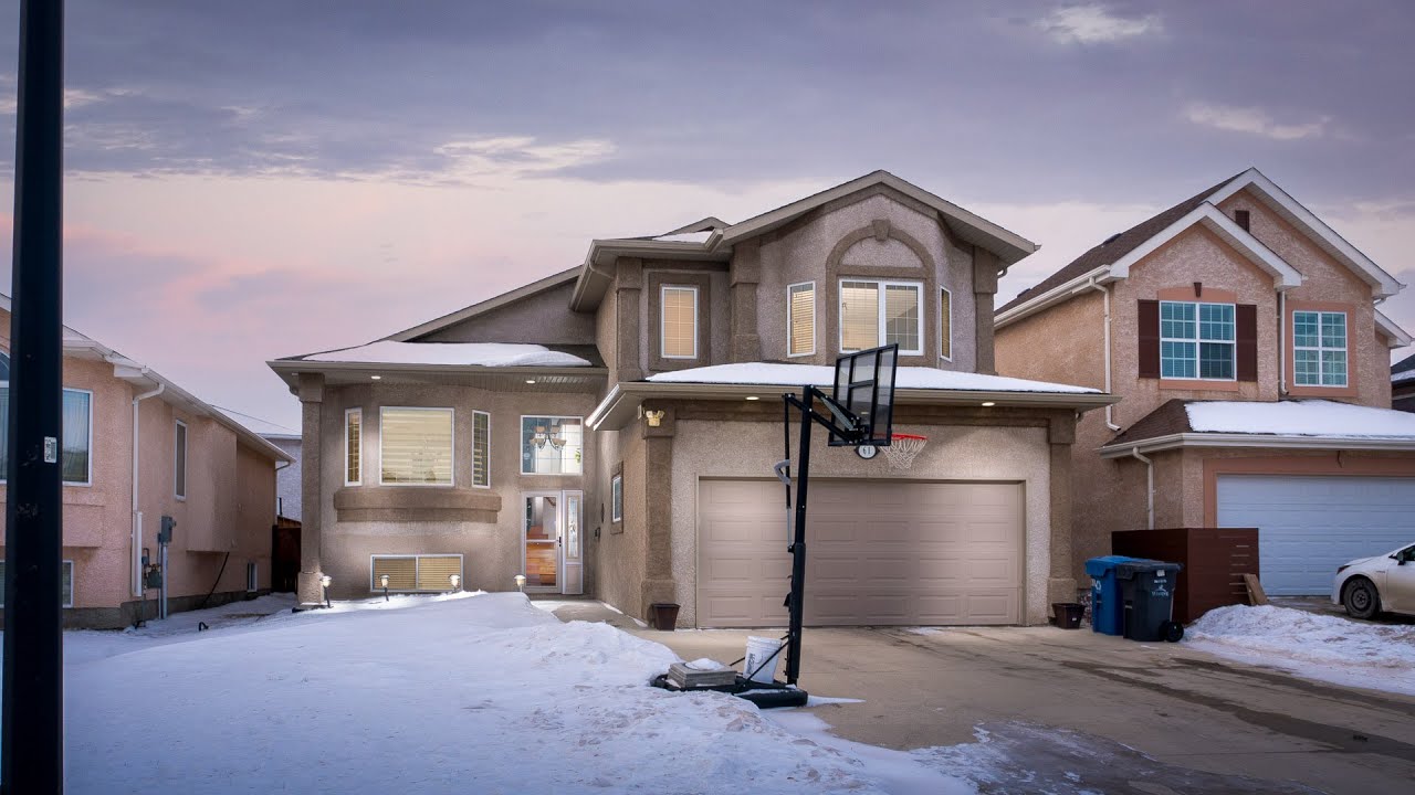 61 Moldan Bay House for sale in Amber Trails, Winnipeg YouTube