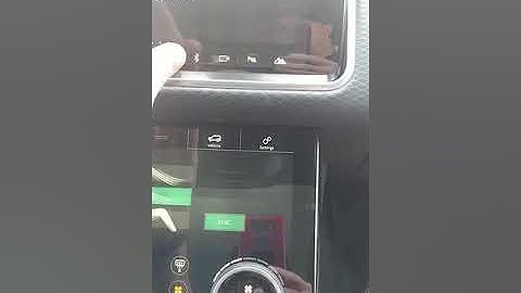 2018 Range Rover Velar Problems and Complaints: Screen Freezing