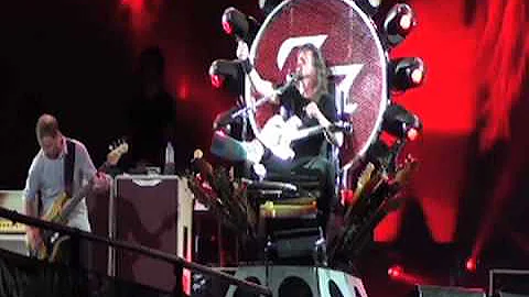 Foo Fighters, Monkey Wrench (enhanced sound) live in Quebec city FEQ 2015!
