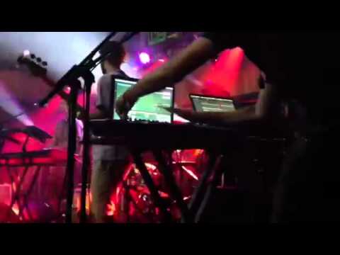 Papadosio - Unparalyzer at The Big Up 2011