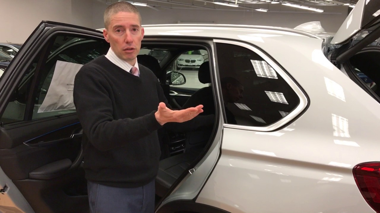 BMW X5 third row seat demonstration - YouTube