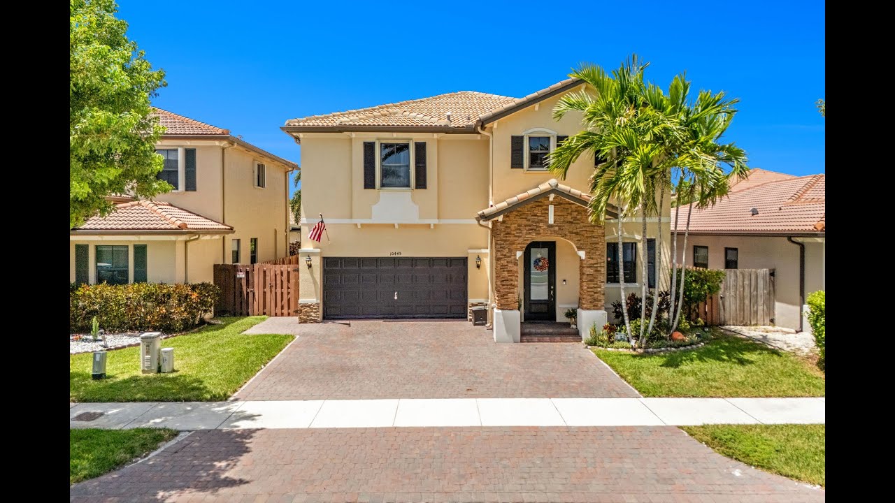 Luxury 5 Bedroom Home for Sale in Miami, FL | Enclave at Black Point Marina