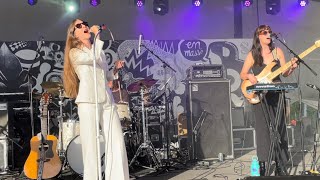 Download lagu Weyes Blood Live - 'A Lot’s Gonna Change' - 2022 July 7 Winnipeg Folk Festival