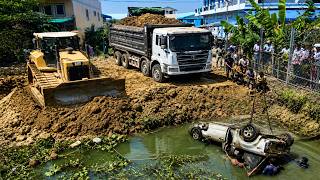 Be Watchful Start Landfill Task! Bulldozer and Workers Rescue Overturned Dump Truck Construction