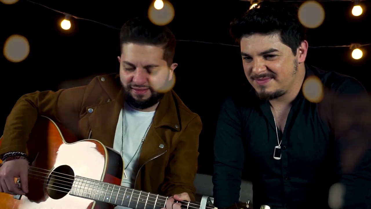 j nior e c zar cantando estou apaixonado de joao paulo e j nior e c zar cantando estou apaixonado de joao paulo e