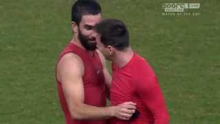 Messi and Arda Turan Exchange Shirts - Atletico Madrid vs Barcelona 11/1/2014 HD Resimi