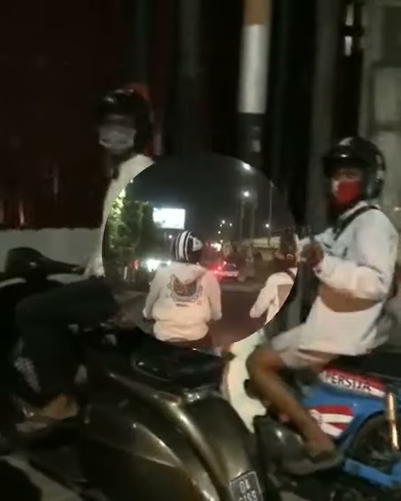 Honda C70 vs Vespa dari Banjarmasin