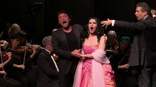 Angela Gheorghiu &amp; Vittorio Grigolo - Tosca Love duet Act 1