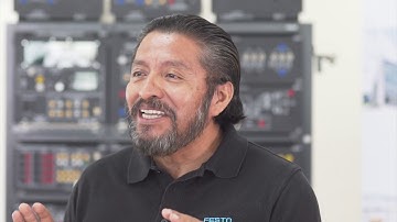 Simulación de Robots en CIROS Studio de Festo