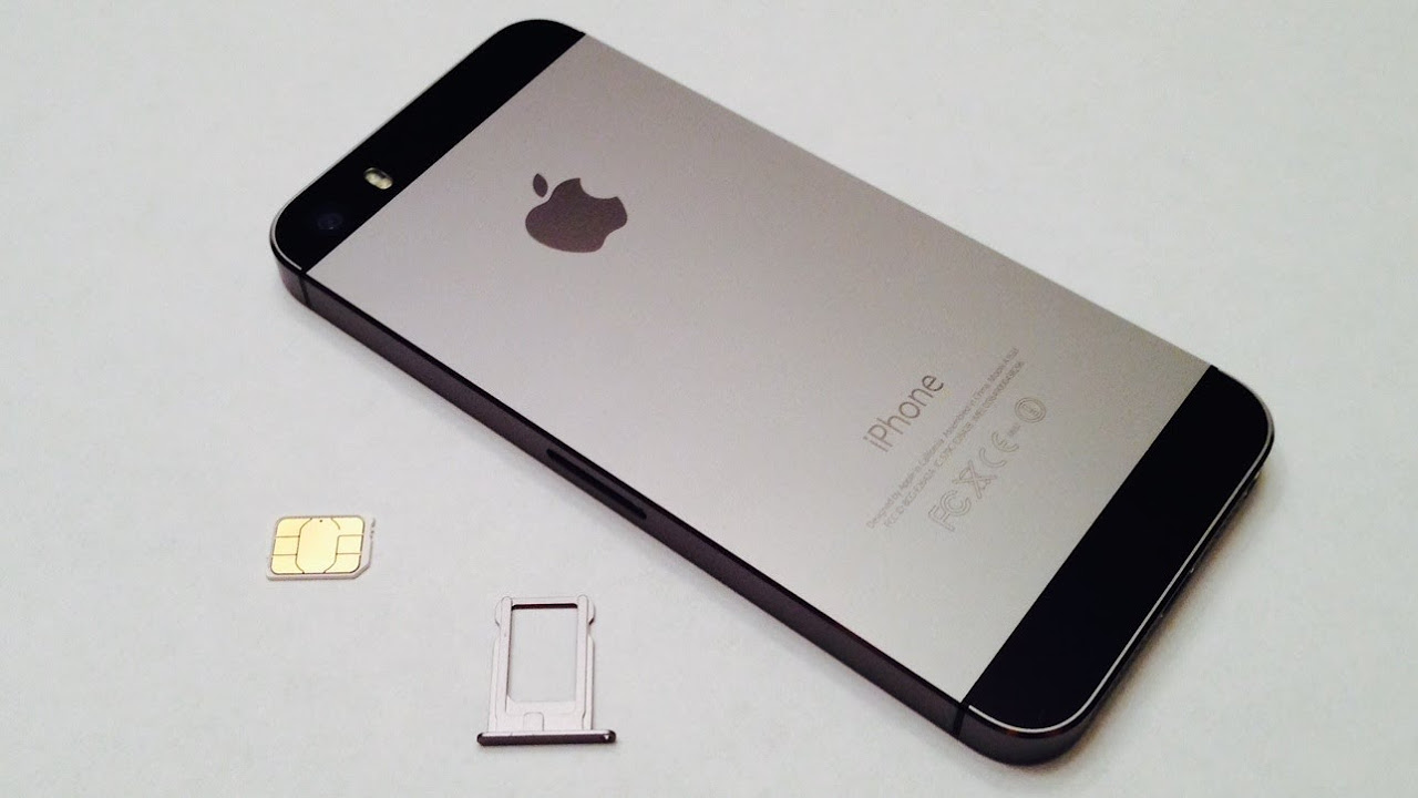 iPhone SE  amp  5S HOW TO  Insert   Remove a SIM Card