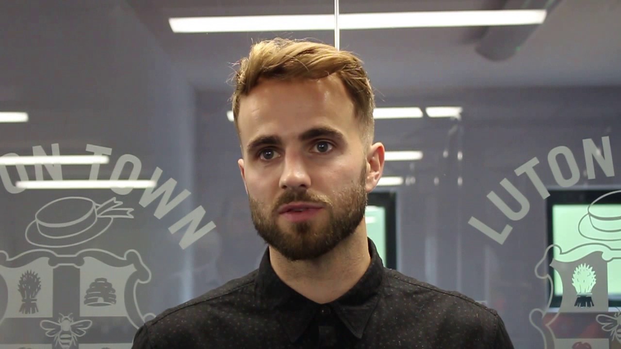 Andrew Shinnie on joining the Hatters!