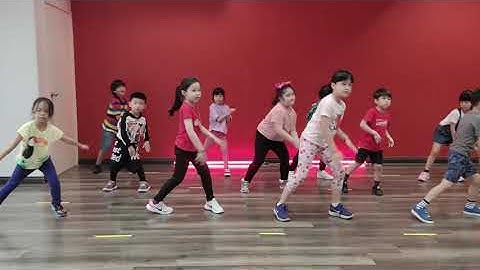 Mini Kids HipHop | Saturday 10am | BTS - Dynamite Class Choreography | Misfit Dance Studio