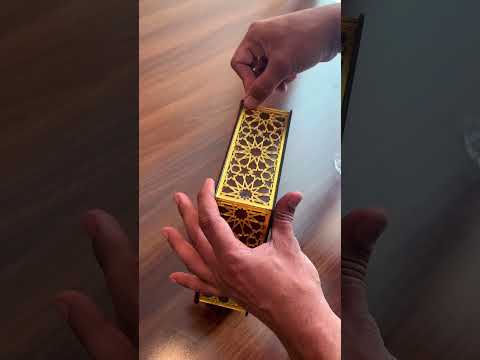 بوكس ضيافة فاخر تصميم سداسي خشب وأكريليك ذهبي بنقوش شرقية أكريليك اكسبلور ترند السعودية