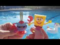 Set de 4 portabebidas inflables para piscina, playa o río de  Crivit Lidl con Bob Esponja