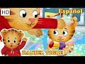 Daniel Tigre en Español 🛁 Tiempo de Baño con Bebé Margaret y Daniel! | Videos para Niños