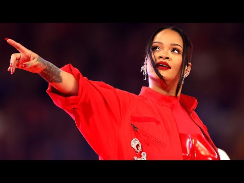 Super bowl halftime director on how rihanna pulled off floating stage stunts (exclusive)