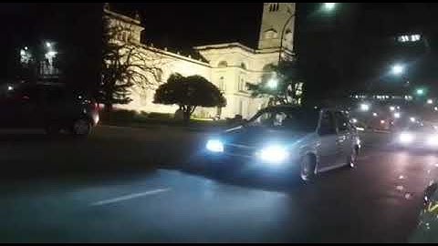 Volkswagen Pointer al piso