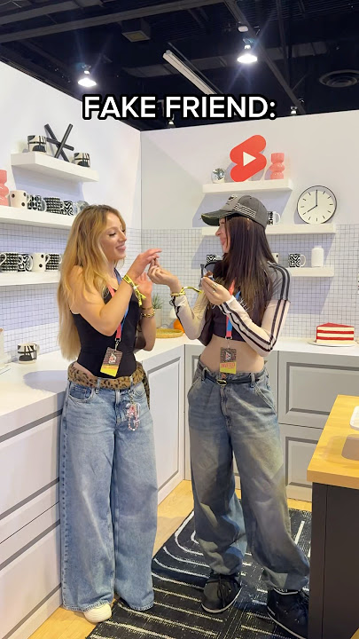 Fake friend VS True friend 🥹 @LexiForYou #elsarca #tiktok