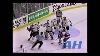 NHL Mar. 15, 1994 Pittsburgh Penguins v Washington Capitals (R) Ulf Samuelsson v Dale Hunter (R)