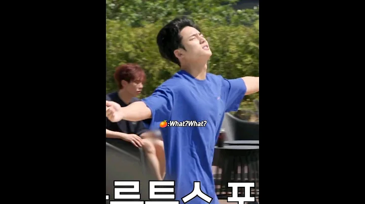 Only SEVENTEEN can be this much energetic just after waking up!!😆🤣#Seventeen#Seungkwan#dk#mingyu