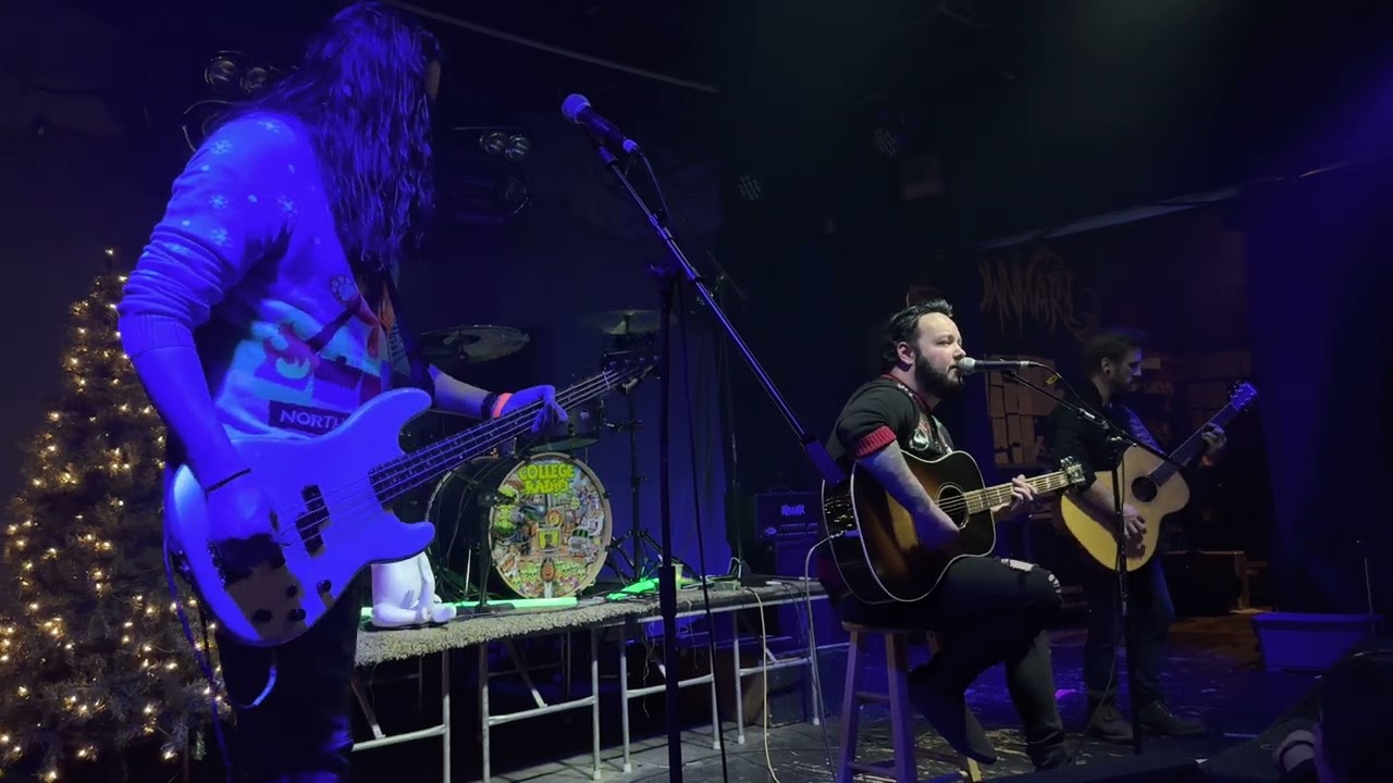 Bright Futures - Wyatt Olney & The Wreckage Live at Tony V’s Garage 12/9/2022