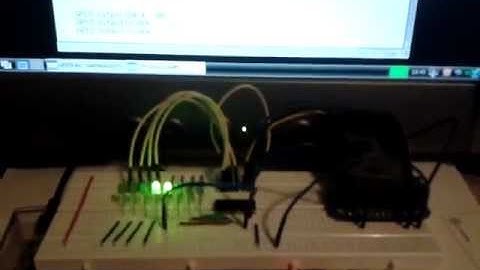 Raspberry PI using a shift register to control LEDs