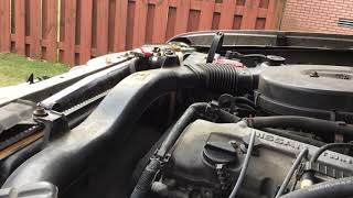 2002 Nissan frontier four-cylinder start up 2002 Nissan Frontier Start Up Engine Full Tour