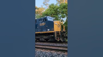 CSX stack train I157 with new painted ES40DC trailing 9192025. #locomotive #short #new #paint