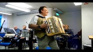 Ari Haatainen Accordion    Porom Pom Pero - Säkkijärven Polka - Tico Tico chords