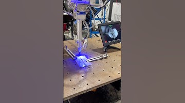 Industrial robot in last welding #borunte #robotics #machine #welding