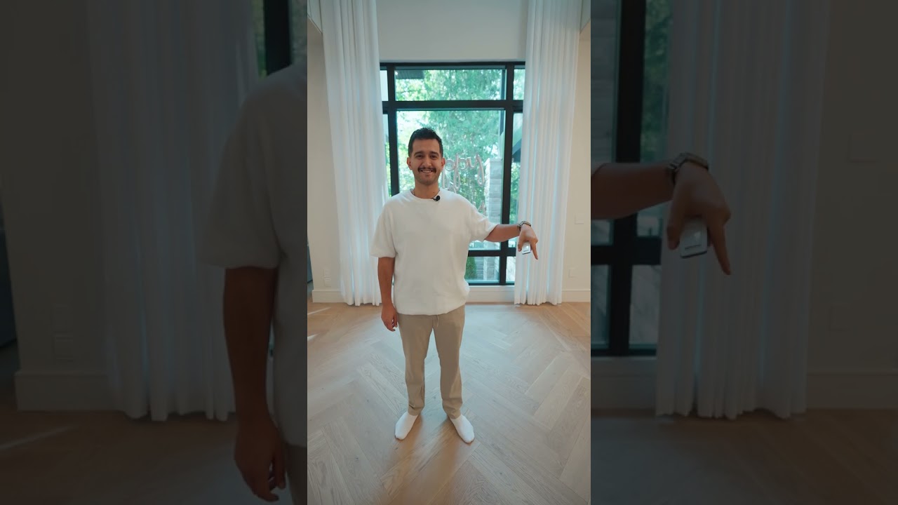 What Are Smart Blinds & How Do They Work? 🤯