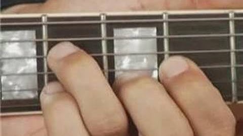 1st Inversion of E Major Guitar Chord on the Middle Top Strings : Guitar Chord Dictionary 22