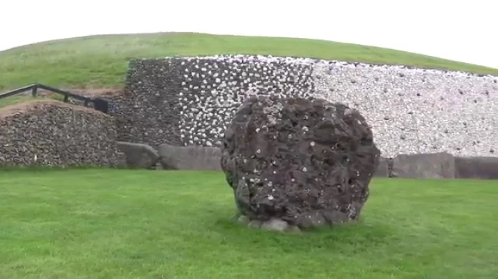 Newgrange: Cygnus, Venus & Secret Alignments - Ant...
