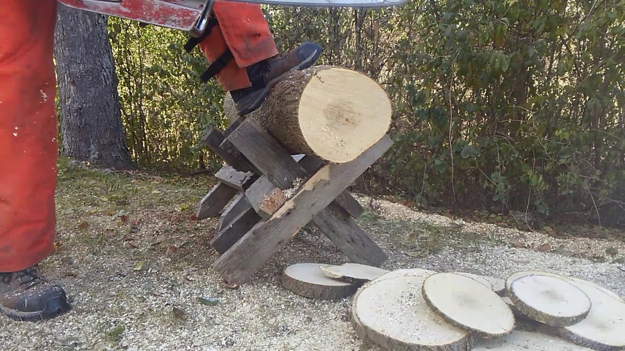 Lancaster Eight-20 Chainsaw round file race chain - YouTube
