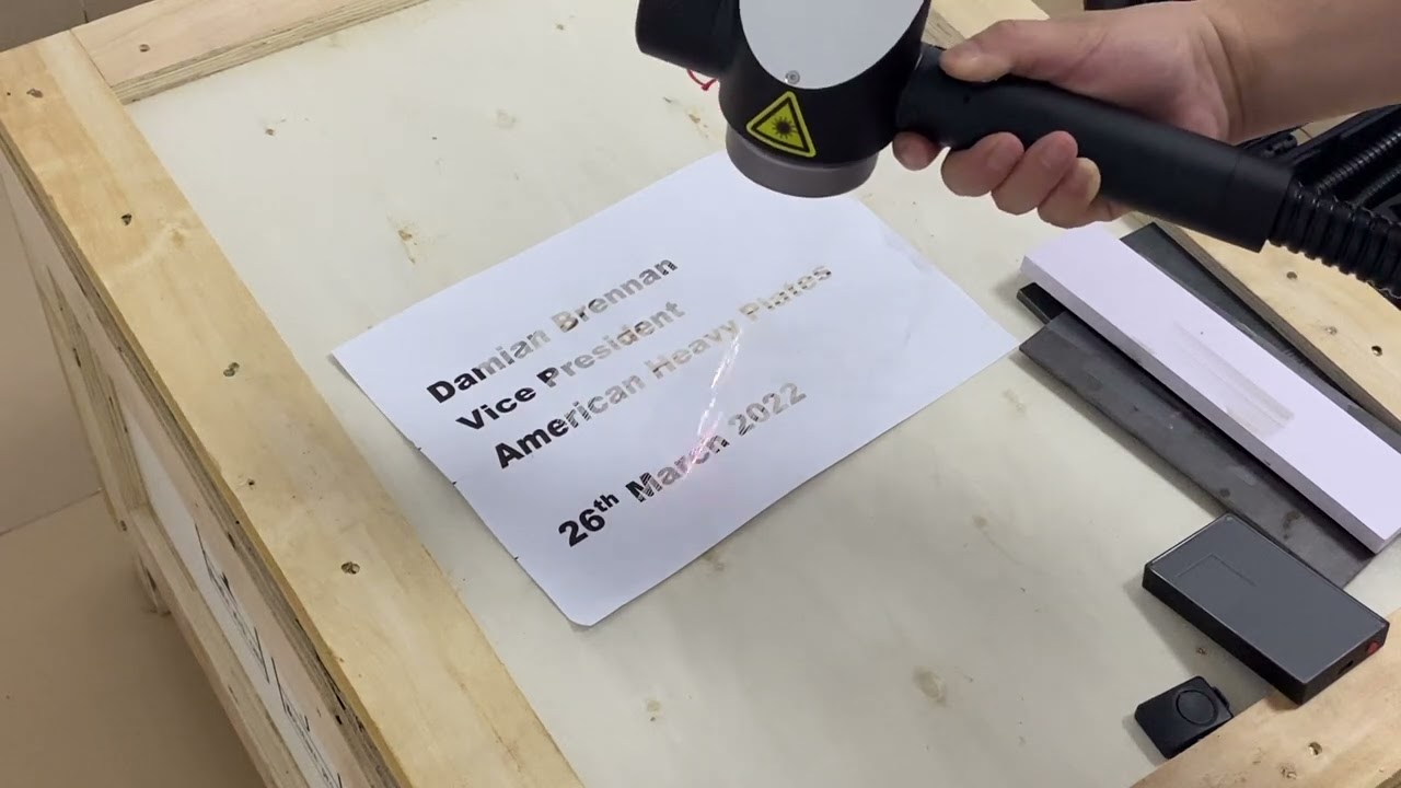 100W pulse laser cleaning machine cleaned  paper without burn