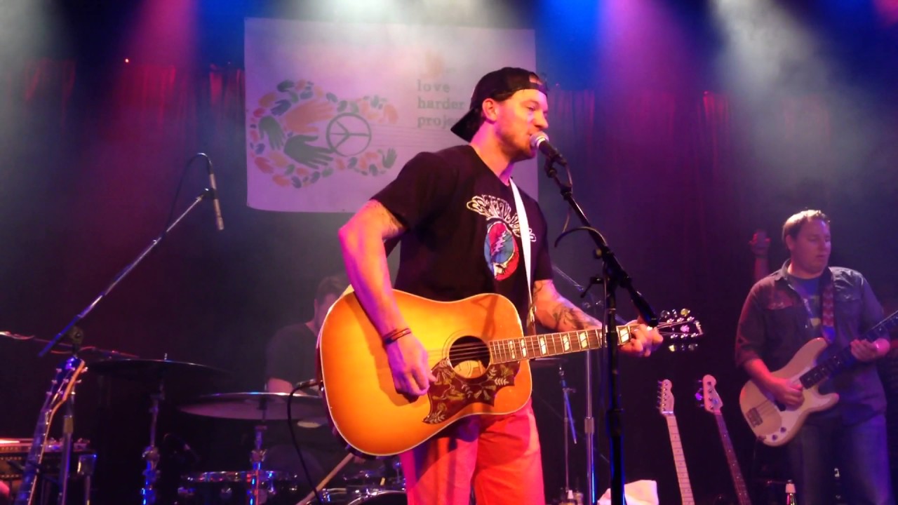 Jake Peavy, San Francisco Giants pitcher and Deadhead: 'Too grateful to be  hateful' – Marin Independent Journal