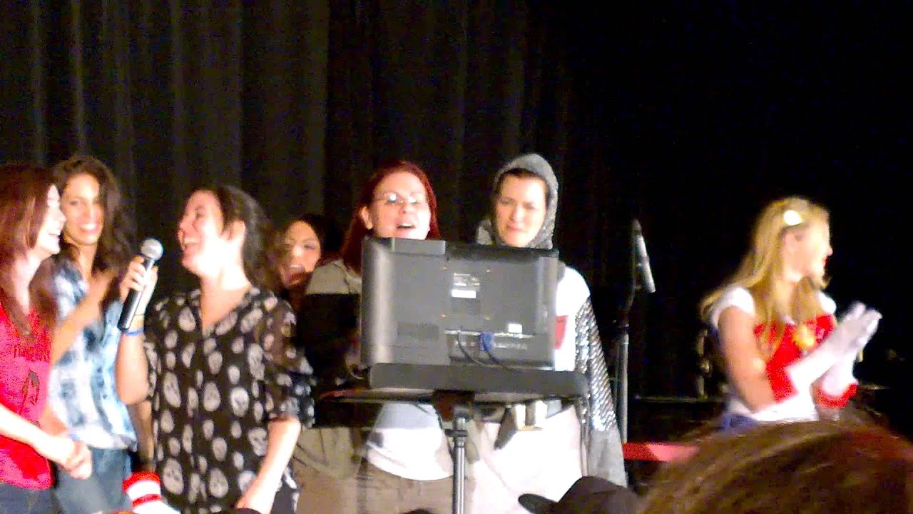 kathryn newton singing torcon 2015 karaoke erica carroll youtube kathryn newton singing torcon 2015 karaoke erica carroll youtube